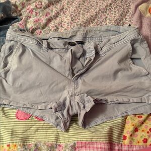 American Eagle Outfitters Women's Light Gray Cargo Shorts